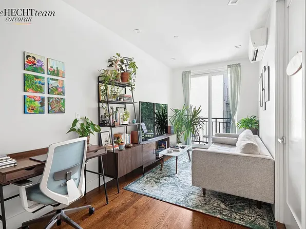 776 Franklin Avenue image 1 of 5