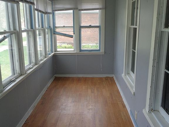 2nd image of 461 E Wabasha St