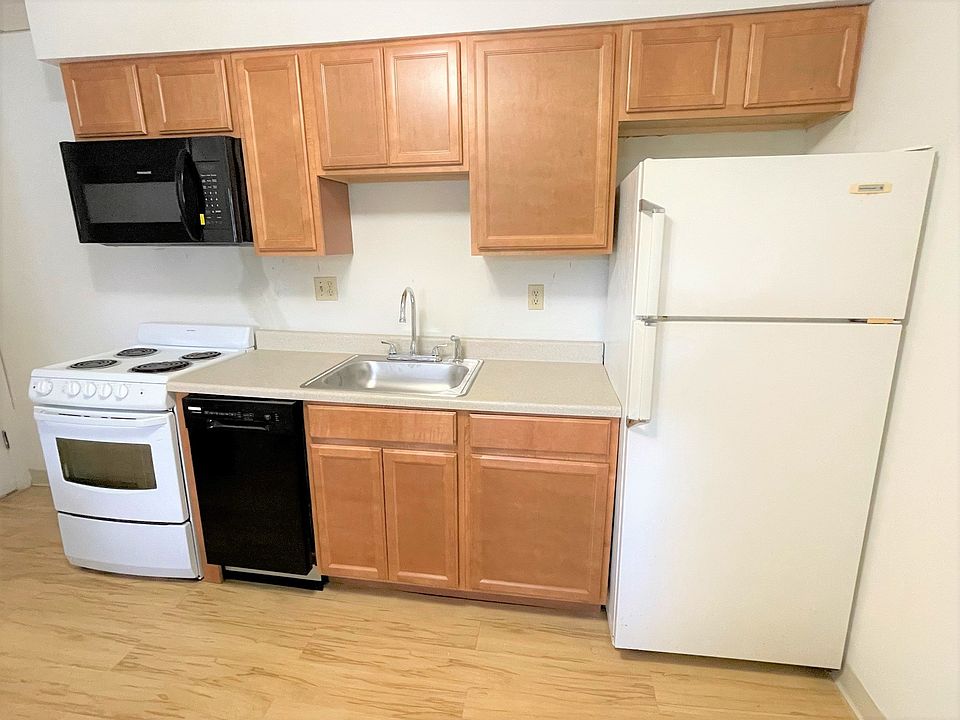 1st image of 2419 Beechwood Blvd