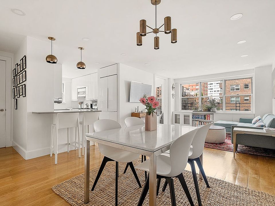 1st image of 300 E 71st St APT 7G
