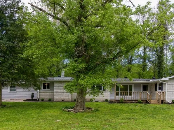 4755 Highway 76, Cottontown, TN 37048