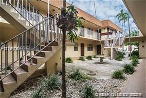 2nd image of 2910 Pierce St APT 203