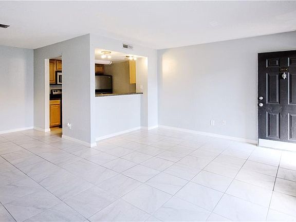 3rd image of 3508 Lake Azzure Ct APT 102A