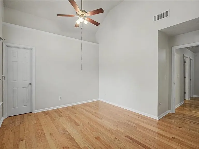1025 Balsam Wood Trl — Photo 33