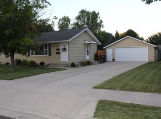 2009 12th St SW, Austin, MN 55912