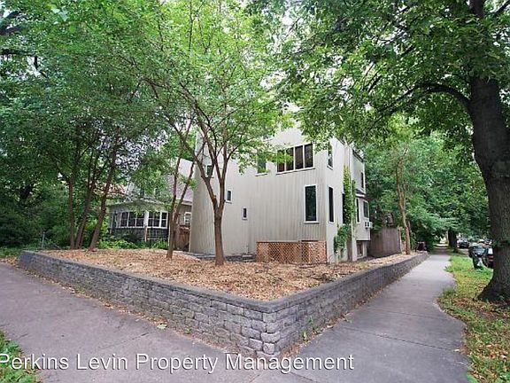 3rd image of 519 W 22nd St #1