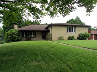 984 McKnight Rd, Indiana, PA 15701