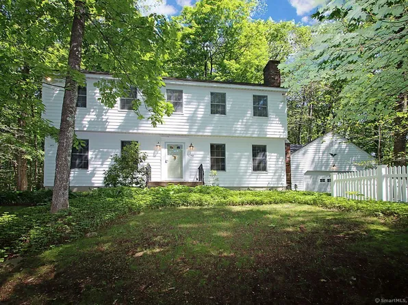 467 Weekeepeemee Road, Woodbury, CT 06798
