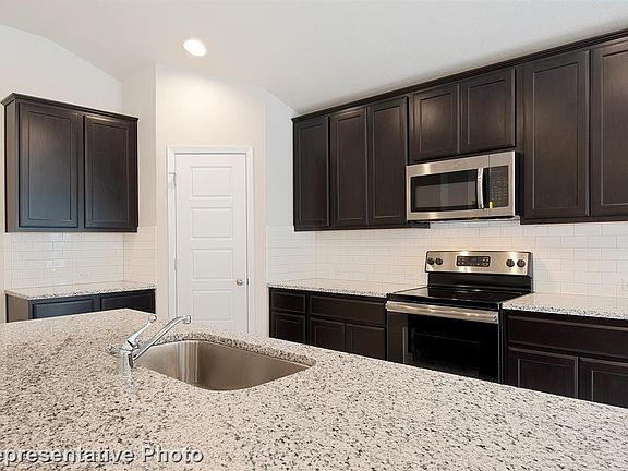 5th image of 3704 Stillwood Ln