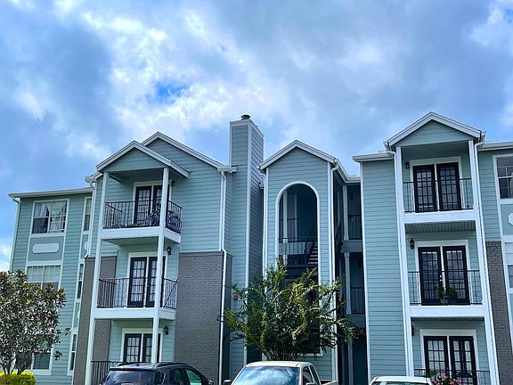 2nd image of 2550 N Alafaya Trl APT 10108