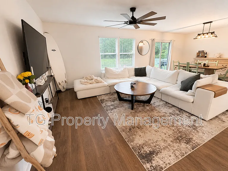 348 Orellana Rd — Photo 6