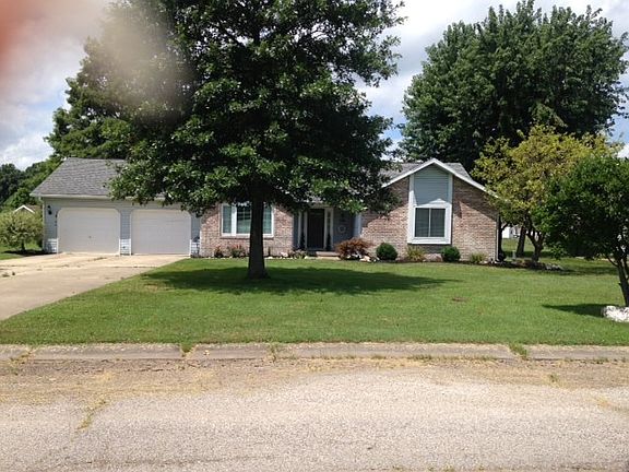 3rd image of 206 Crestmont Dr