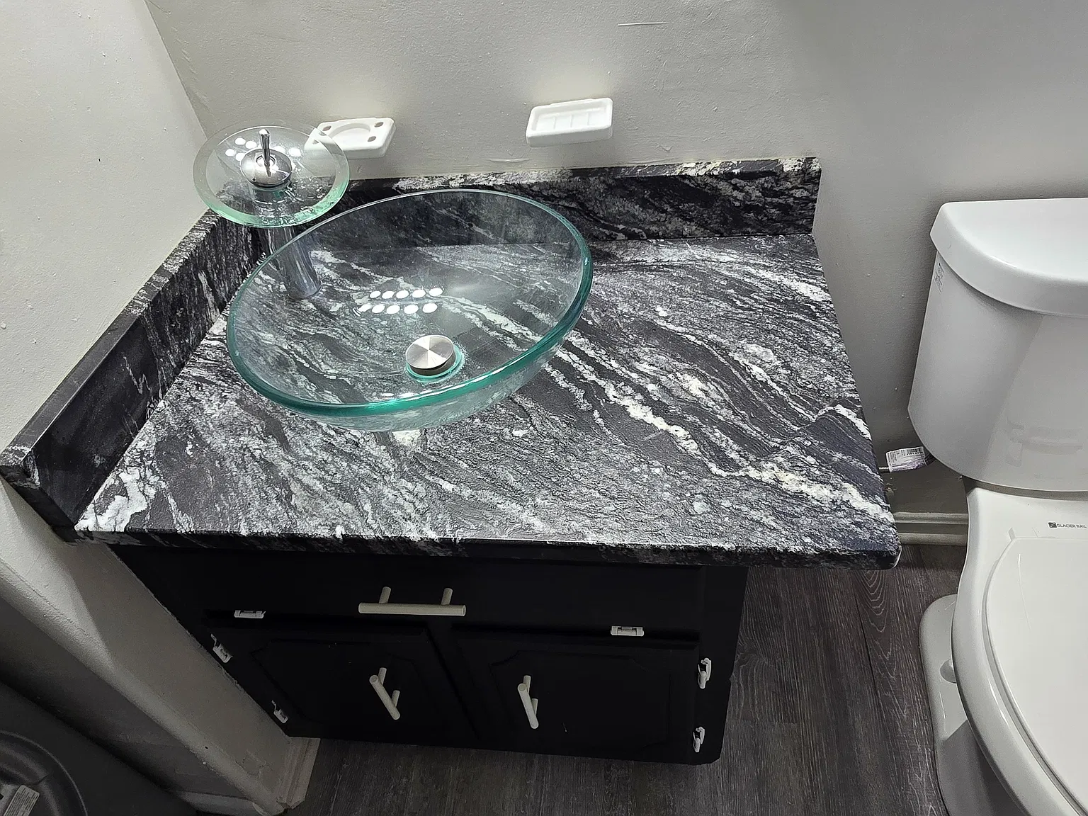 1 bed, 400 sqft, $825 — Photo 1