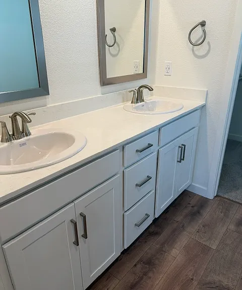2915 Porcelain St — Photo 22