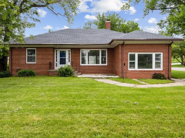 3120 Bever Ave SE, Cedar Rapids, IA 52403
