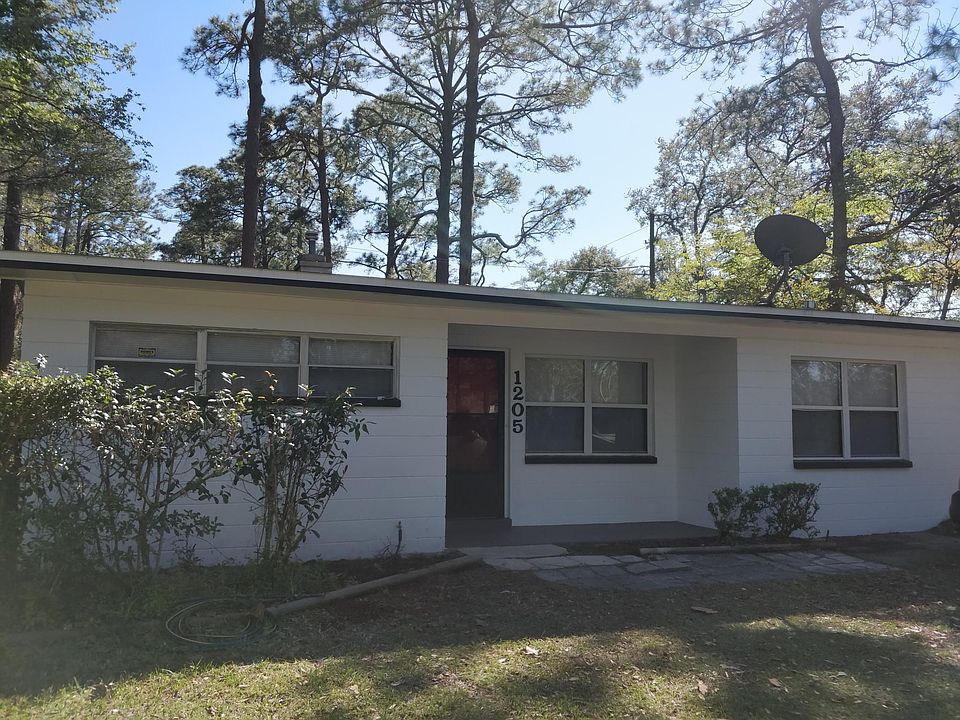 1st image of 1205 NE 18th Ave