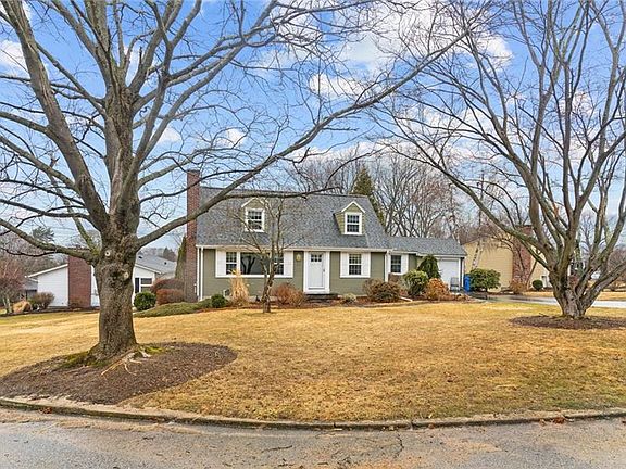 2nd image of 261 Glen Hills Dr