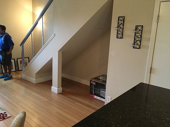 2nd image of 1765 E Bayshore Rd #24