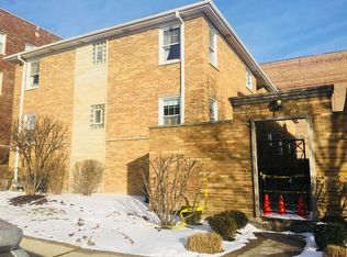 31 S Madison Ave #2B, La Grange, IL