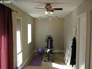 4th image of 1217 NE 109th St