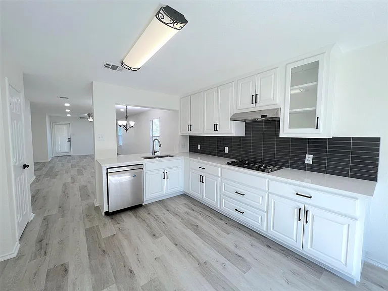2725 Summerwalk Pl — Photo 7