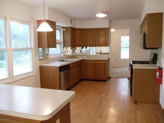 2nd image of 84 Woodshill Dr N