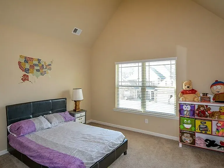 210 Thrushwood Dr — Photo 6