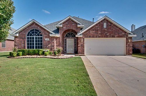 1st image of 6108 Huntington Dr