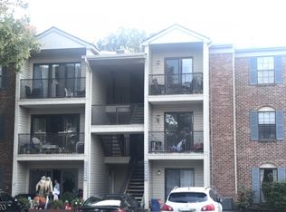 35 Fisher Dr, Franklin Park, NJ 08823