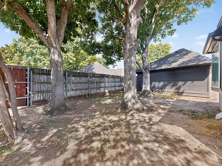 720 Cliffmoor Dr — Photo 43