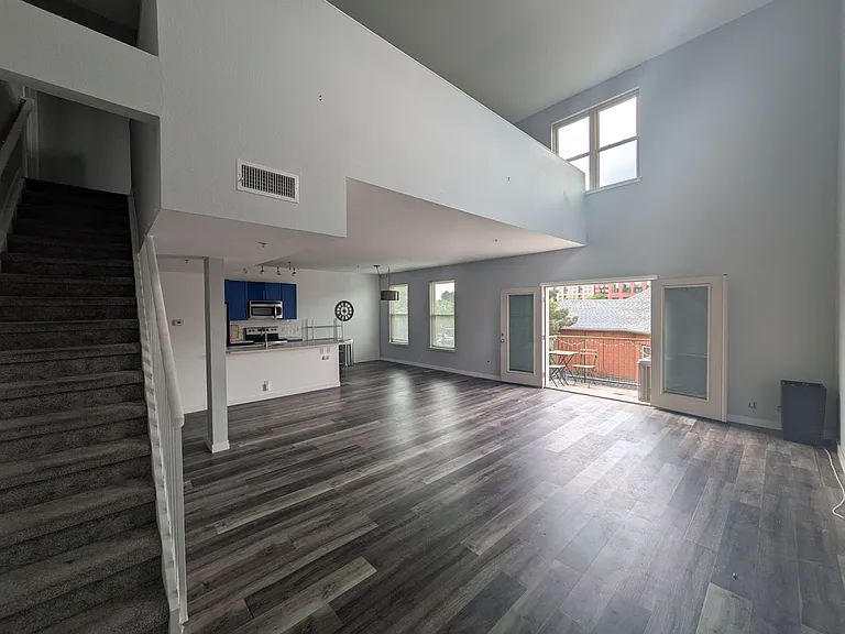 837 E 17th Ave #3L — Photo 3