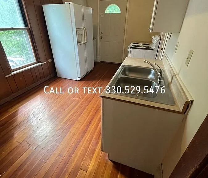 34 Grand Ave #2 — Photo 9