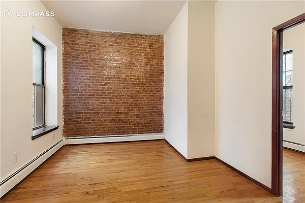 Rented by Compass | media 50