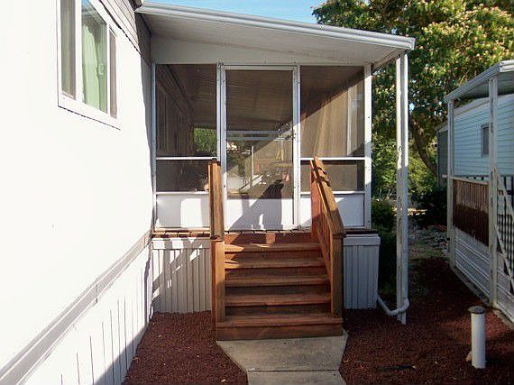 Enclosed deck.