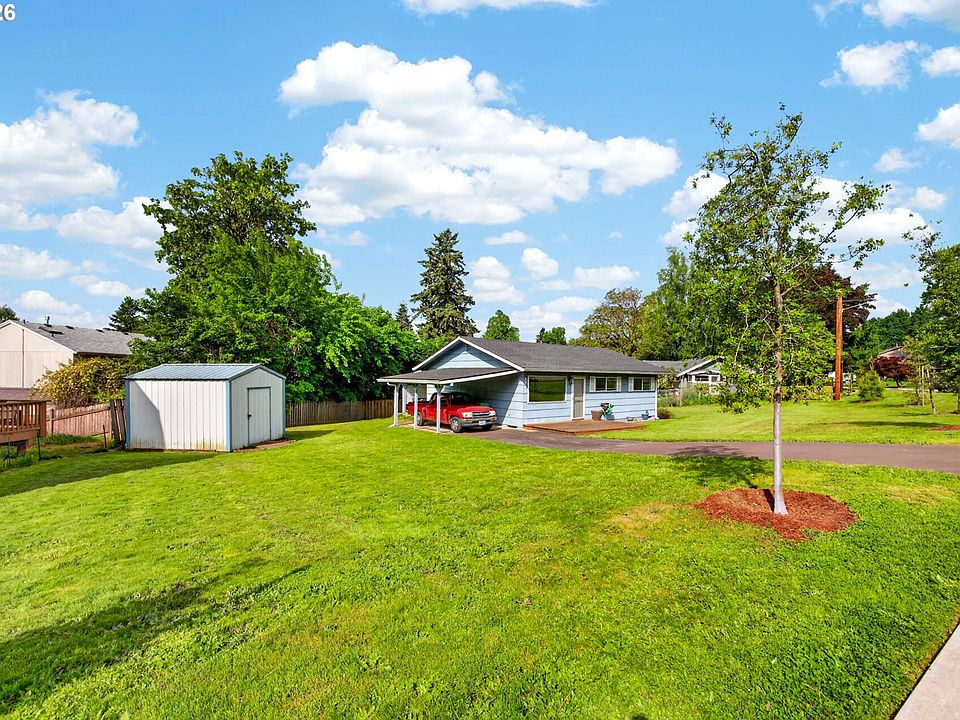 1st image of 4934 SE Malden Dr