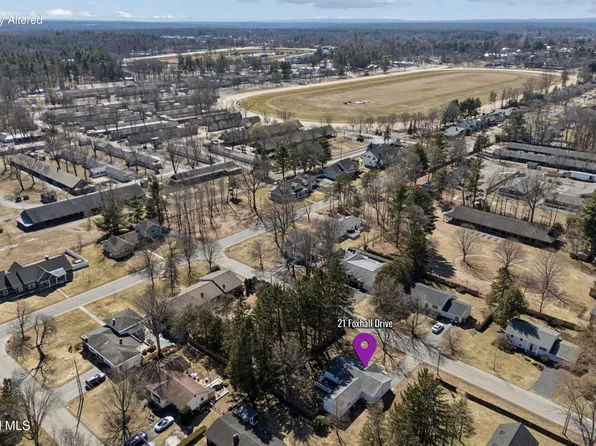 21 Foxhall Drive, Saratoga Springs, NY 12866