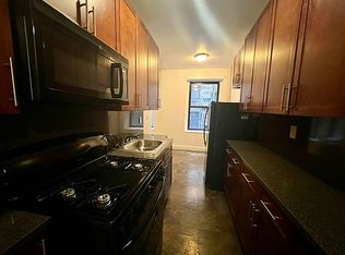42 Thayer St APT 1C, New York, NY 10040
