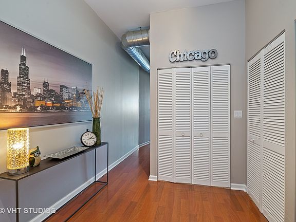 2nd image of 950 W Leland Ave APT 402