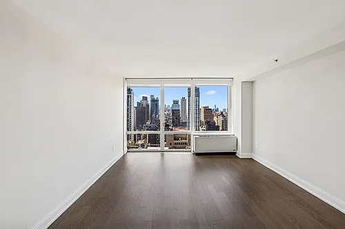 125 W 31st St Photo 1 125 W 31st St Photo 1