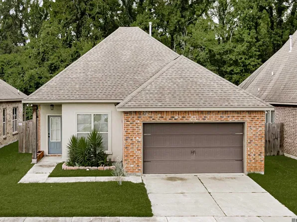 7985 Brown Hickory Ave, Baton Rouge, LA 70820