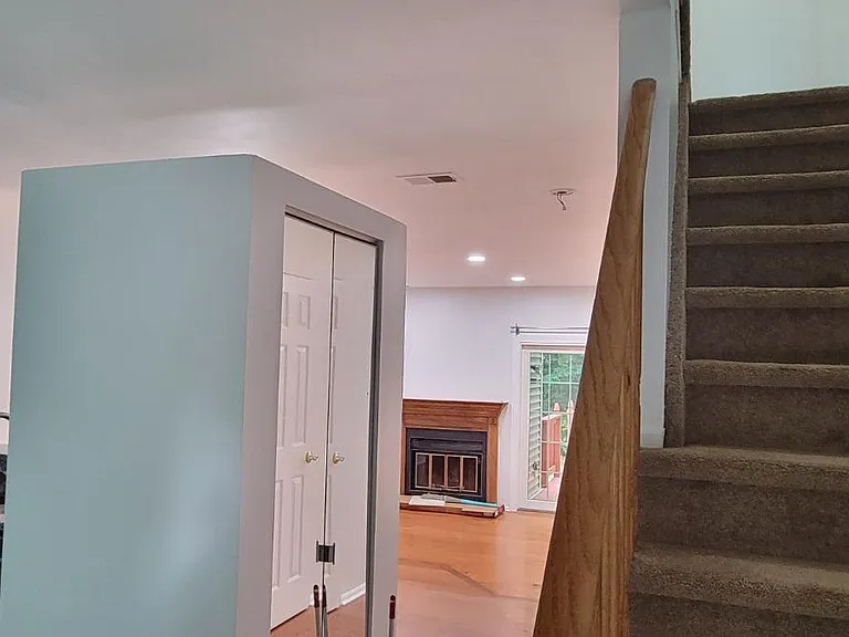 1408 Locust Ct — Photo 14