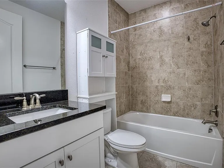 14025 Millington St — Photo 32