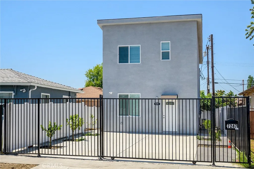 Building Photo - 7247 Cleon Ave