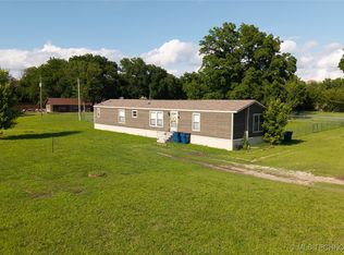 210 E Edens Ave, Copan, OK 74022