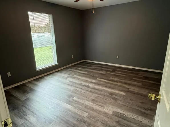 215 N Denton St APT 101, Weatherford, TX 76086