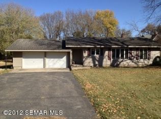 321 River Rd SE, Glenville, MN 56036