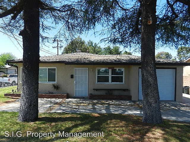 2nd image of 10907 McVine Ave