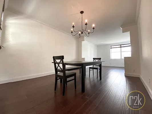 Rented by Realty 2000 Corp | media 15