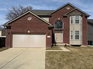 1135 Chopin Ave, Troy, MI 48083