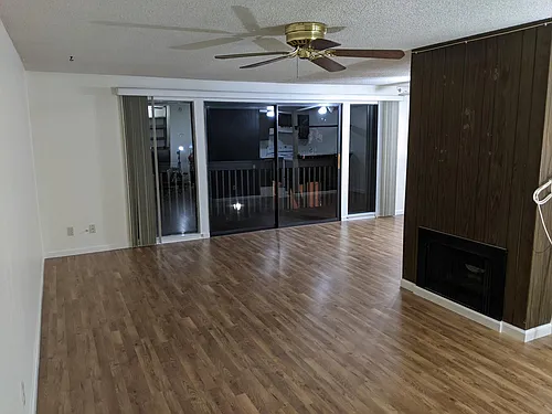 949 Fulton Ave #528 Photo 1